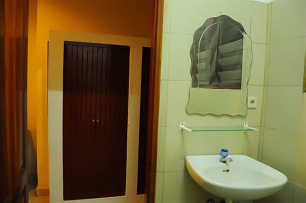 Jesens Inn I Kuta Lombok Eksteriør bilde